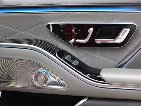 Used 2021 Mercedes-Benz Maybach S 580 4MATIC image 95