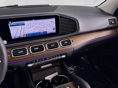 New 2026 Mercedes-Benz GLE 450e 4MATIC image 19