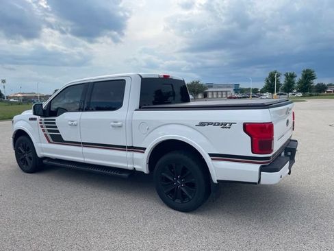 Used 2019 Ford F150 Lariat w/ Equipment Group 502A Luxury AWD/4WD image 4