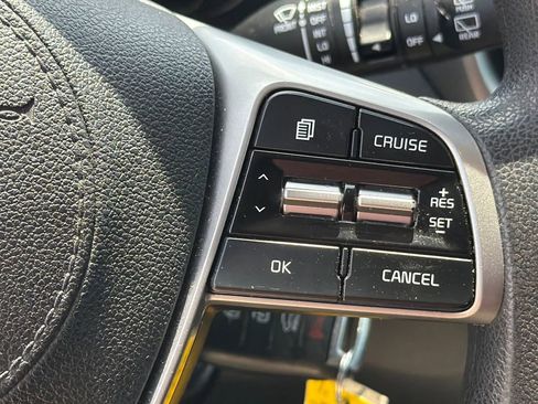 Used 2019 Kia Sorento L FWD image 24