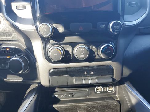 Used 2019 RAM 1500 Big Horn image 22