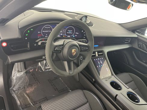 Used 2025 Porsche Taycan 4S AWD/4WD image 4