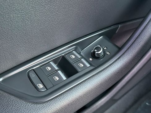 Used 2017 Audi A4 2.0T Premium image 25