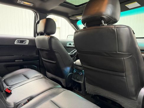 Used 2015 Ford Explorer Limited w/ Equipment Group 301A image 17
