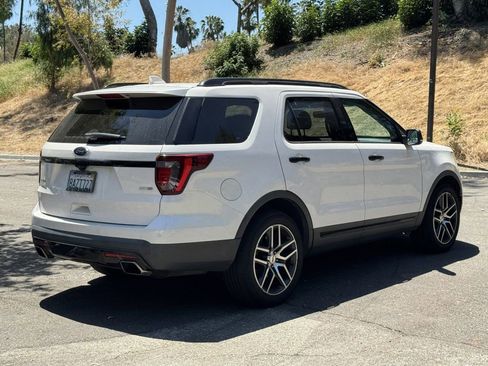 Used 2017 Ford Explorer Sport w/ Equipment Group 401A AWD/4WD image 6