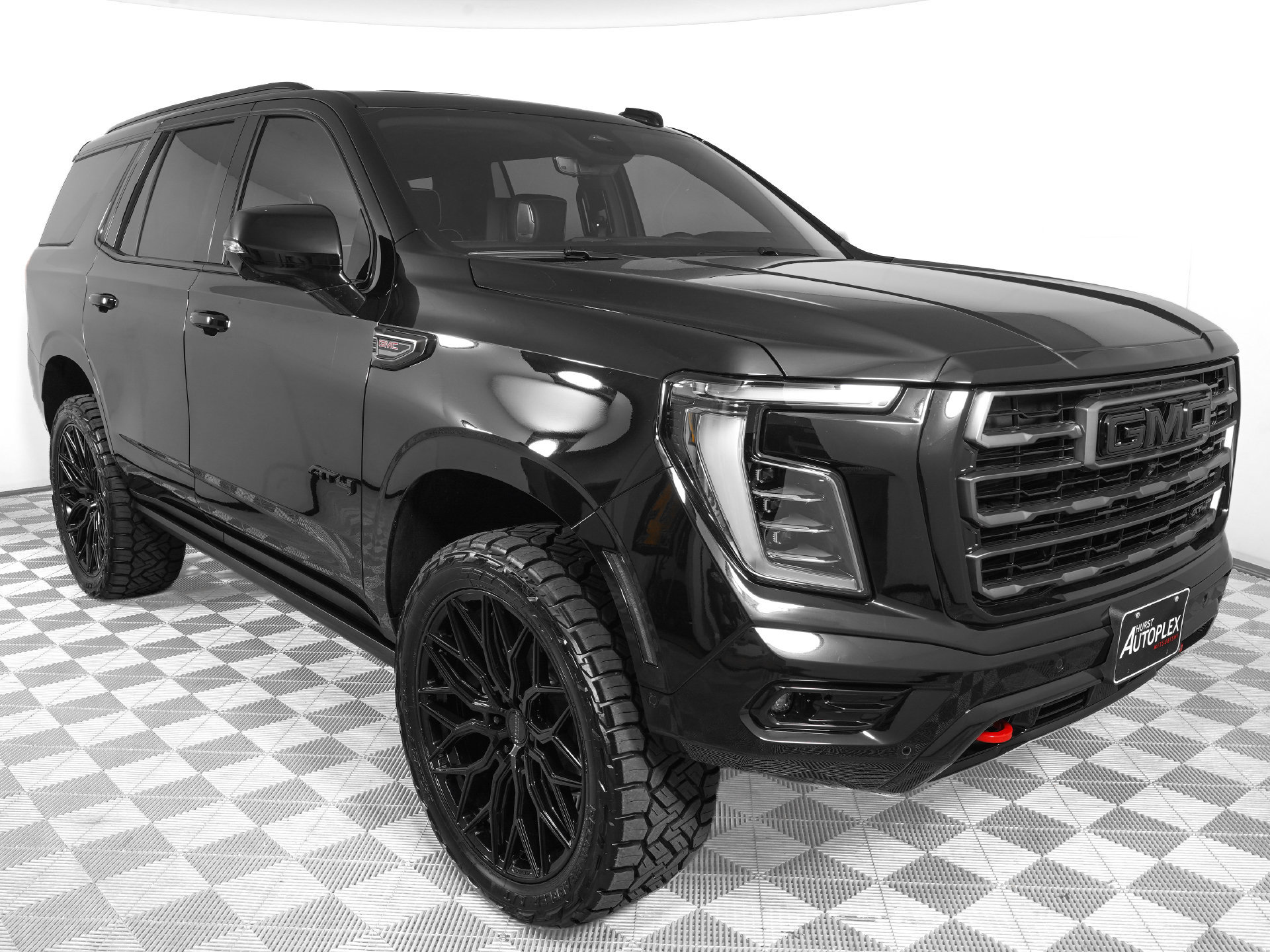 Used 2026 GMC Yukon AT4 Ultimate w/ LPO, Floor Liner Package AWD/4WD image 4