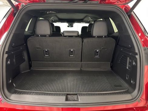 Used 2025 Buick Enclave Avenir AWD/4WD image 15