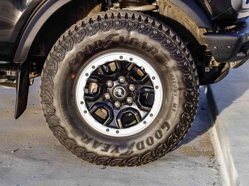Used 2024 Ford Bronco Badlands AWD/4WD image 11