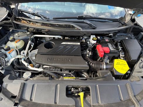 Certified 2025 Nissan Rogue SV FWD image 25