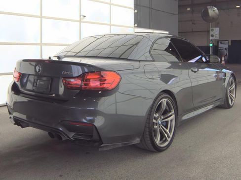 Used 2015 BMW M4 Convertible image 9