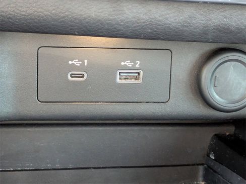 Used 2022 Nissan Rogue SV image 23