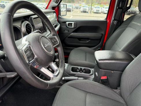 Used 2020 Jeep Gladiator Overland AWD/4WD image 10