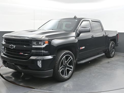 Used 2018 Chevrolet Silverado 1500 LTZ Z71 w/ LTZ Plus Package AWD/4WD image 5