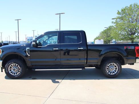 Used 2022 Ford F250 XLT w/ XLT Premium Package AWD/4WD image 16