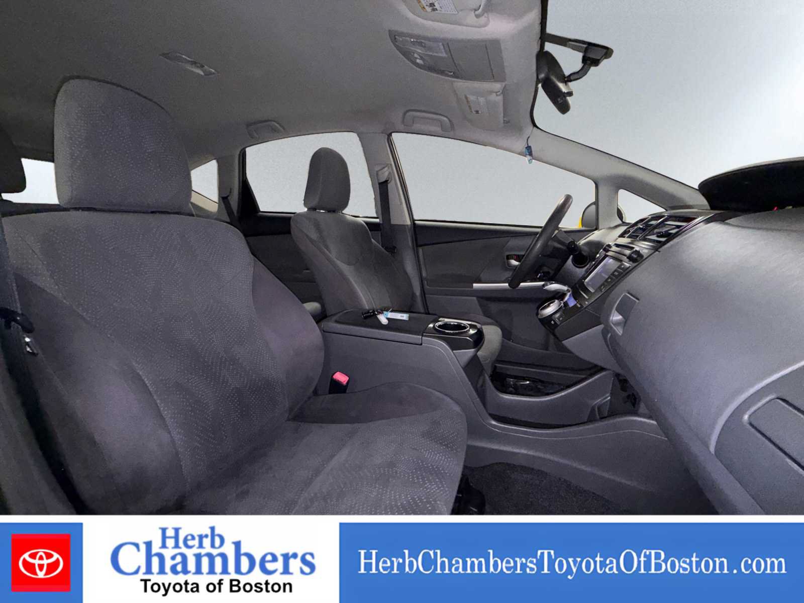 Used 2013 Toyota Prius V Two FWD image 17