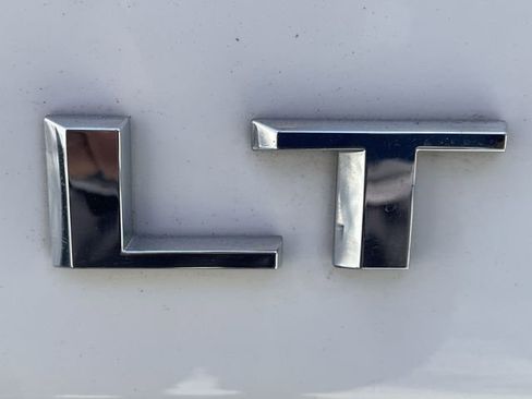 Used 2022 Chevrolet Silverado 1500 LT image 30