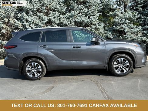 Used 2025 Toyota Highlander XLE AWD/4WD image 10