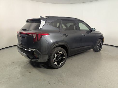 New 2026 Kia Seltos S image 7