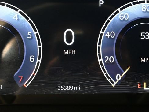 Used 2025 Jeep Grand Cherokee Altitude AWD/4WD image 12