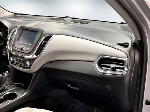 Used 2018 Chevrolet Equinox LS image 24