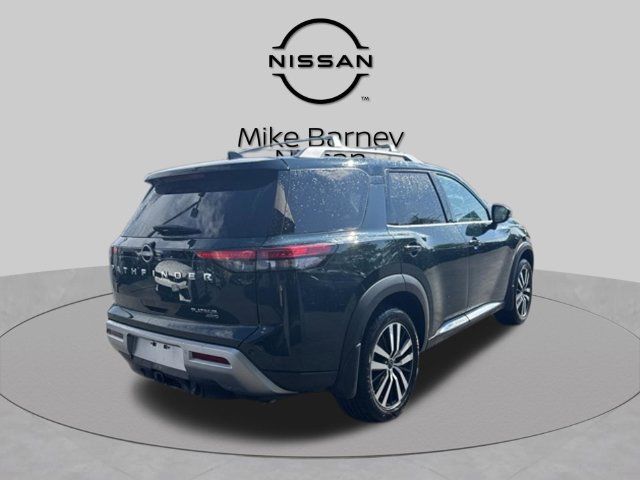 Used 2023 Nissan Pathfinder Platinum AWD/4WD image 2