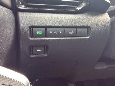 Used 2023 Nissan Sentra SR w/ Electronics Package image 36