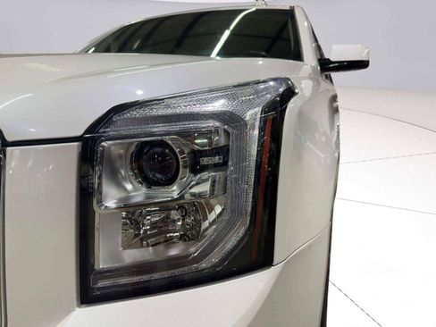 Used 2016 GMC Yukon Denali w/ Open Road Package AWD/4WD image 11