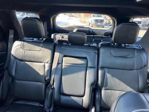 Certified 2022 Ford Explorer ST w/ Equipment Group 401A image 11