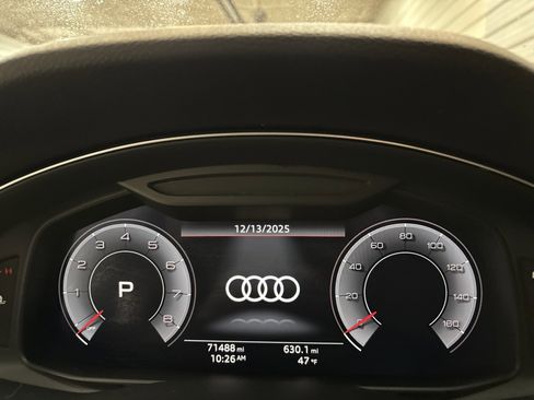 Used 2020 Audi Q8 Premium Plus image 17