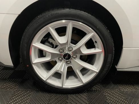 Used 2022 Ford Mustang GT Premium image 17