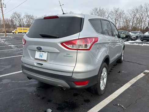 Used 2014 Ford Escape SE image 5