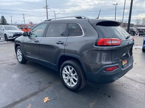 Used 2016 Jeep Cherokee Latitude w/ Cold Weather Group image 6