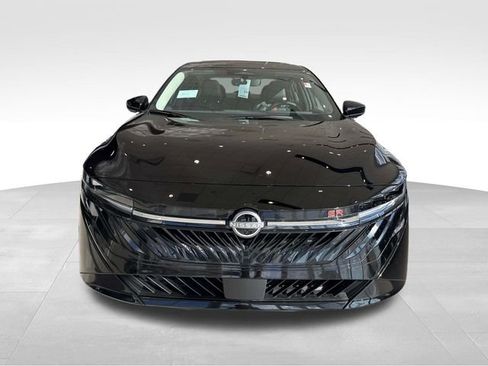 New 2026 Nissan Sentra SR w/ SR Premium Package FWD image 2