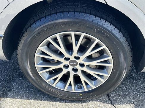 Used 2024 Genesis GV80 2.5T image 17