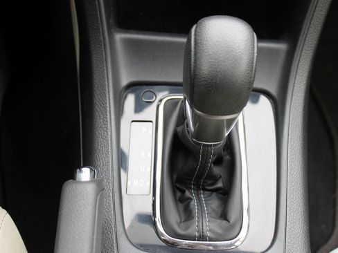 Used 2015 Subaru Crosstrek 2.0i Limited image 20