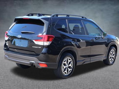 Certified 2024 Subaru Forester Premium AWD/4WD image 4