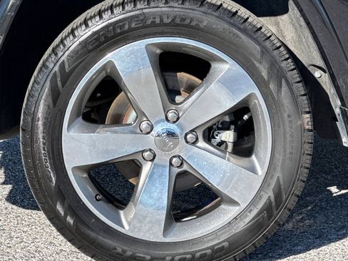 Used 2014 Jeep Grand Cherokee Overland image 11