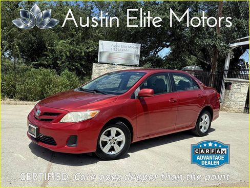 Used 2011 Toyota Corolla LE FWD image 1