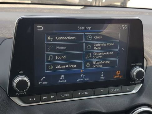 Used 2023 Nissan Sentra SR w/ SR Premium Package FWD image 29