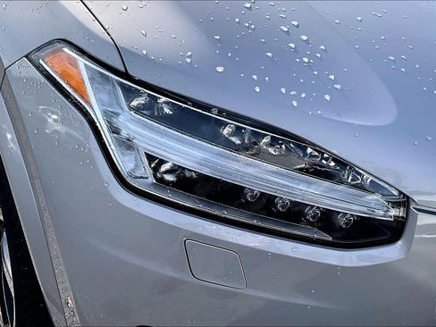 Certified 2024 Volvo XC90 B6 Plus w/ Protection Package Premier image 25