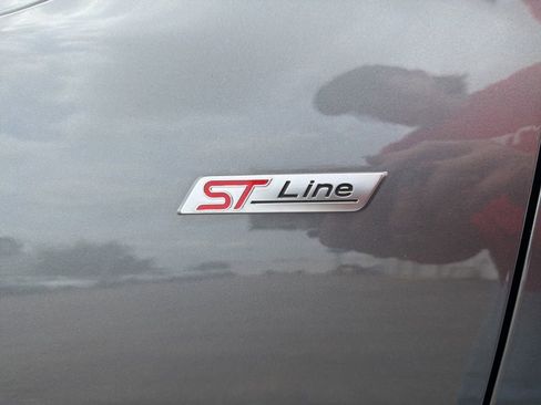 Used 2023 Ford Escape ST-Line w/ Tech Pack #1 FWD image 15