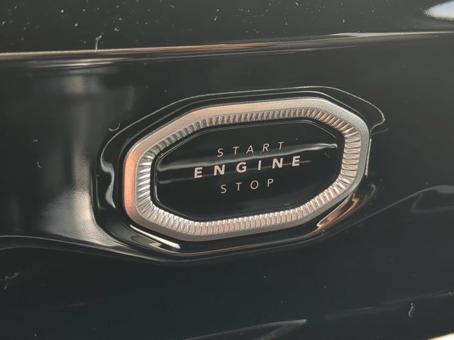 New 2027 Jeep Grand Cherokee Limited RWD image 34