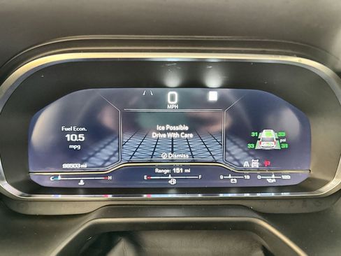 Used 2022 GMC Yukon XL SLT w/ SLT Premium Package image 17