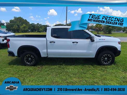 Used 2023 Chevrolet Silverado 1500 ZR2 AWD/4WD image 3