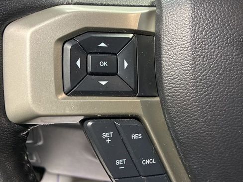 Used 2020 Ford F350 Lariat image 13