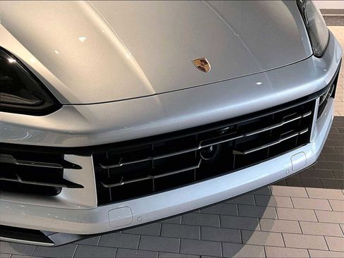 New 2026 Porsche Cayenne E-Hybrid image 30