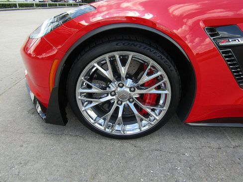 Used 2019 Chevrolet Corvette Z06 RWD image 25