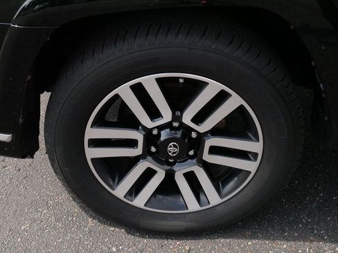 Used 2021 Toyota 4Runner Limited AWD/4WD image 15