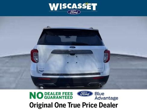 Certified 2022 Ford Explorer XLT w/ Equipment Group 202A image 32