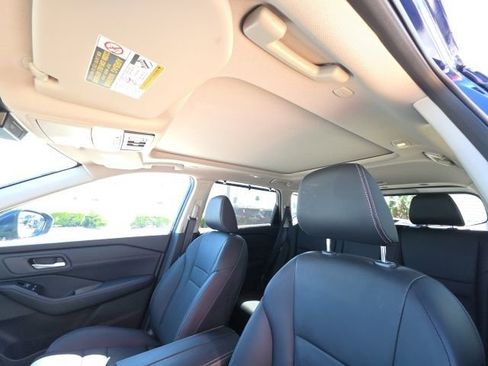 Used 2024 Nissan Rogue SL w/ SL Premium Package AWD/4WD image 14
